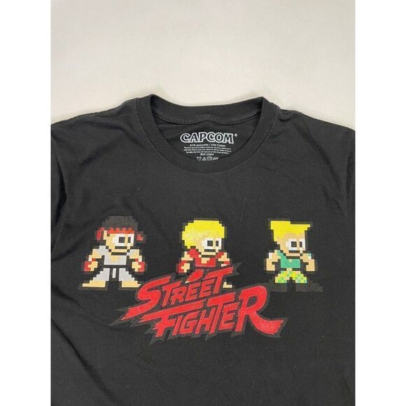 Street Fighter Graphic T-shirt Women Small Black Short Sleeve - Picture 2 of 6